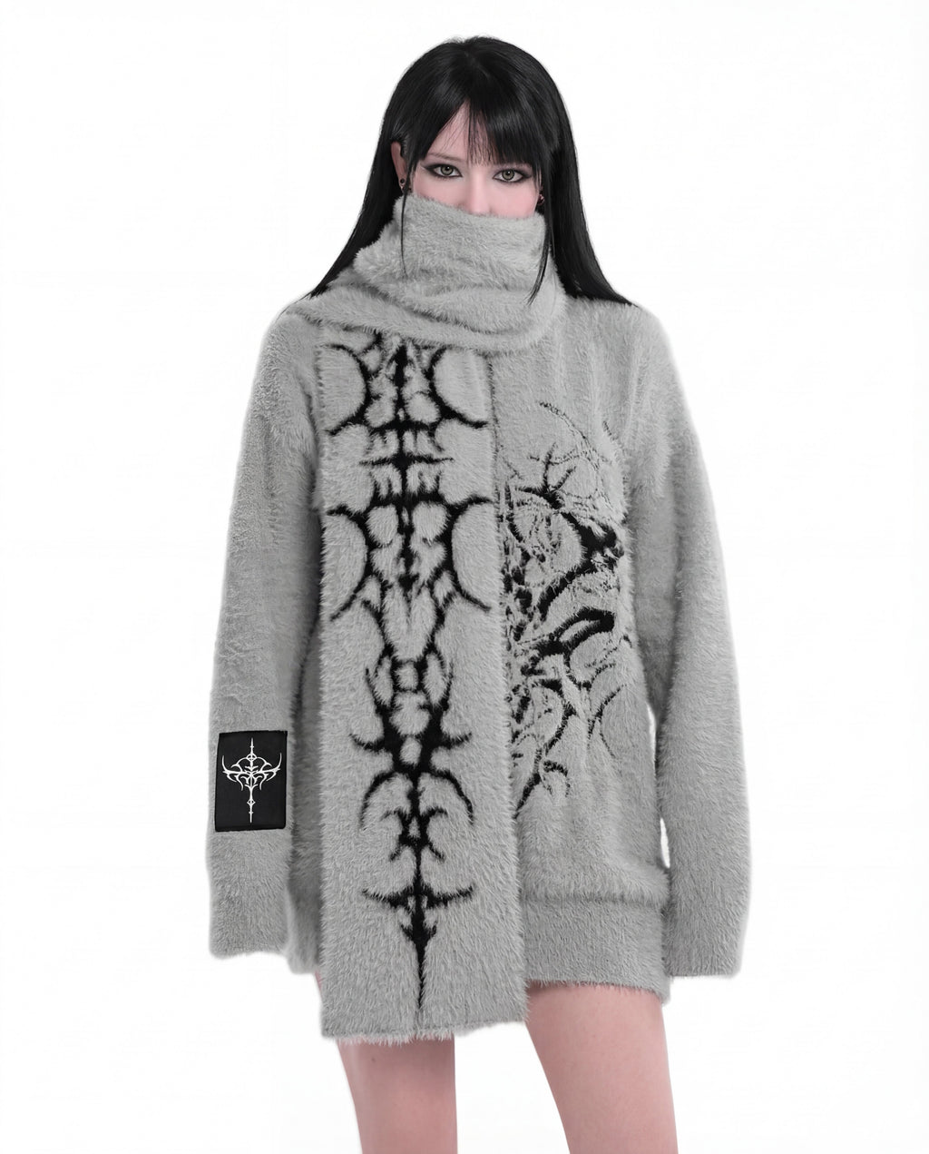 TRIBAL REVERSIBLE FUZZY SCARF
