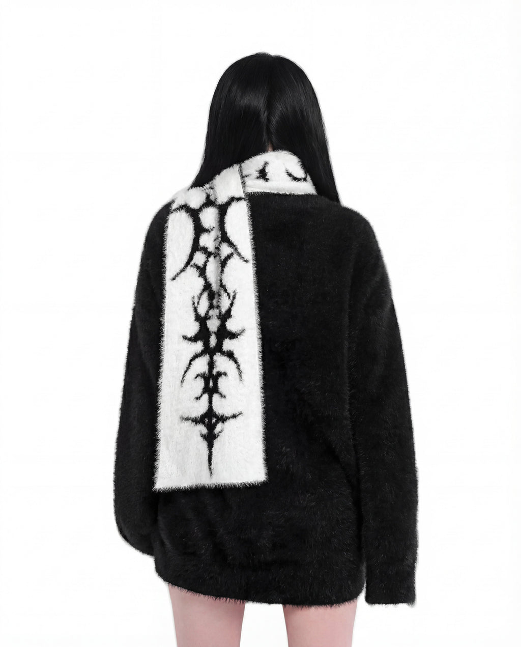 TRIBAL REVERSIBLE FUZZY SCARF