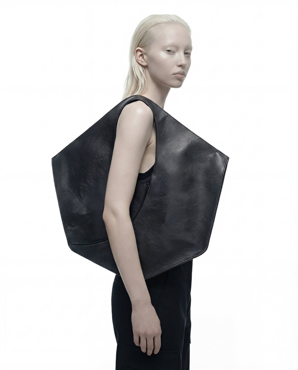 ARCHITECTURAL LEATHER TOTE BAG