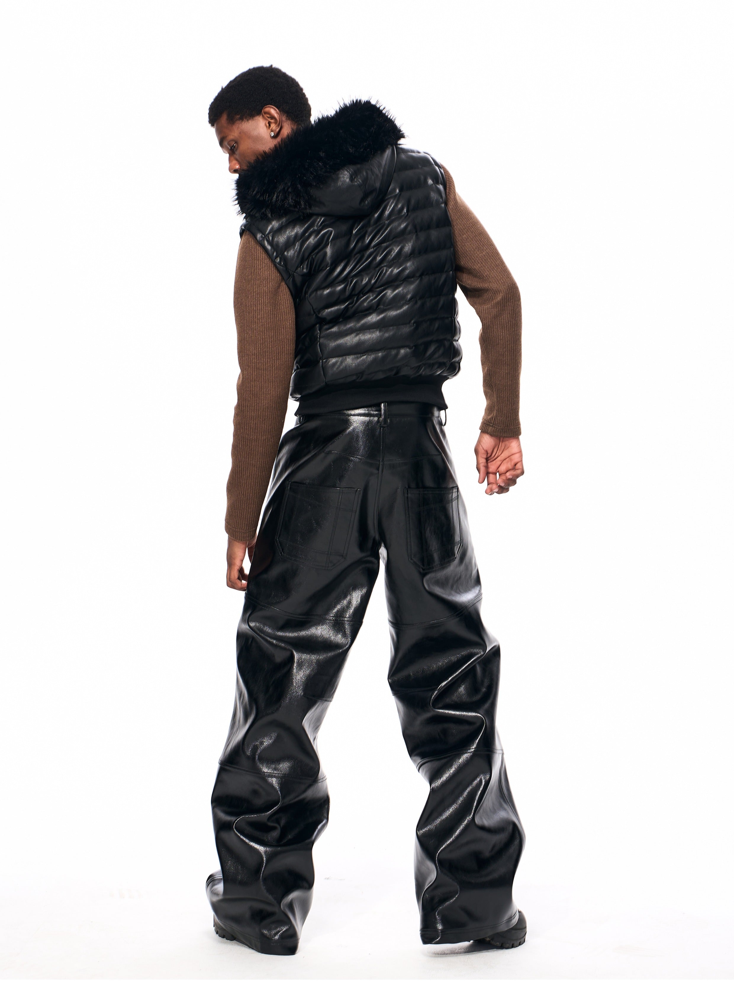 HIGH-SHINE LEATHER TROUSERS