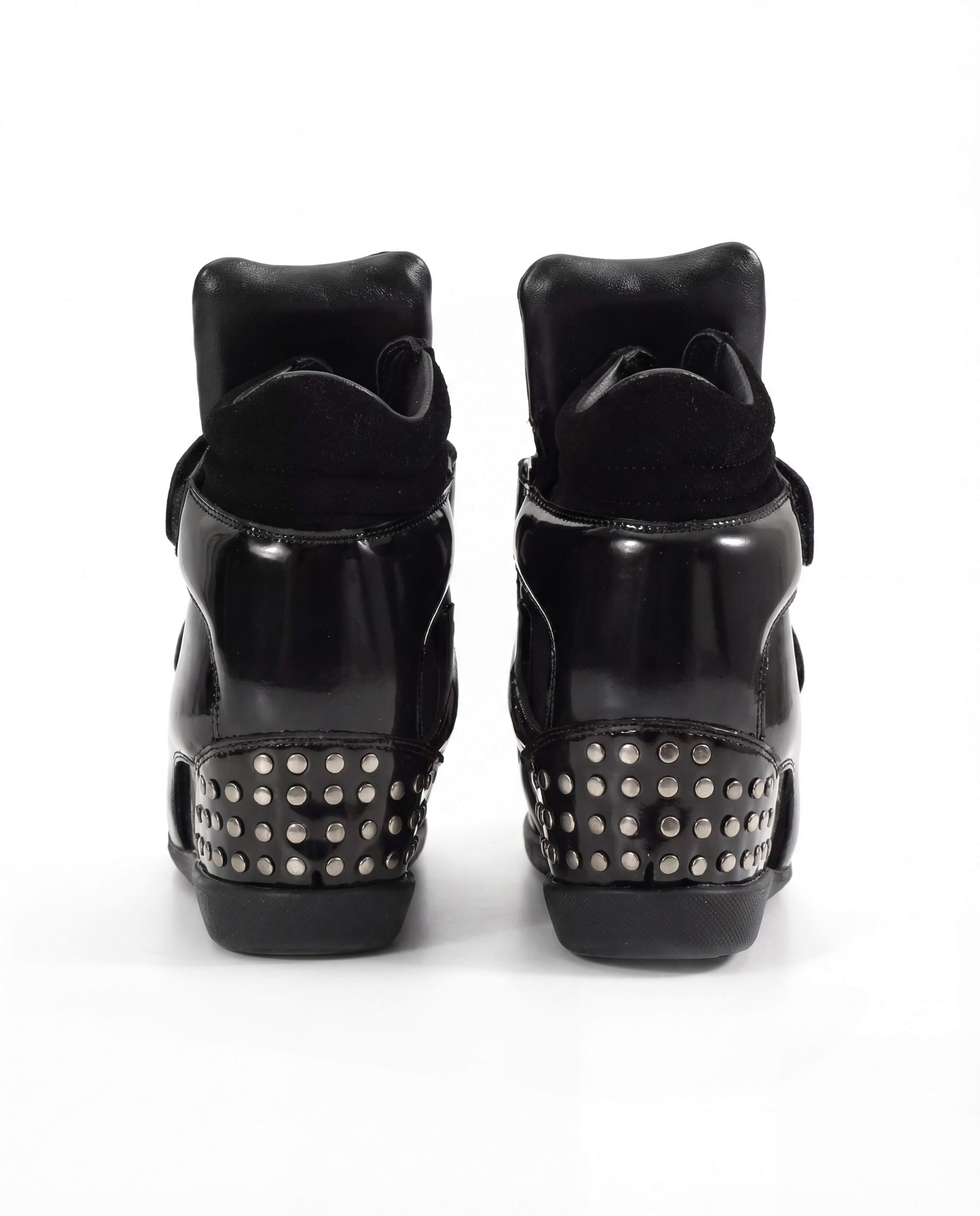 PATENT RIVET SNEAKERS