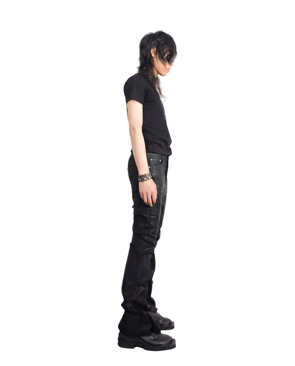 BLACK STRAIGHT DENIM